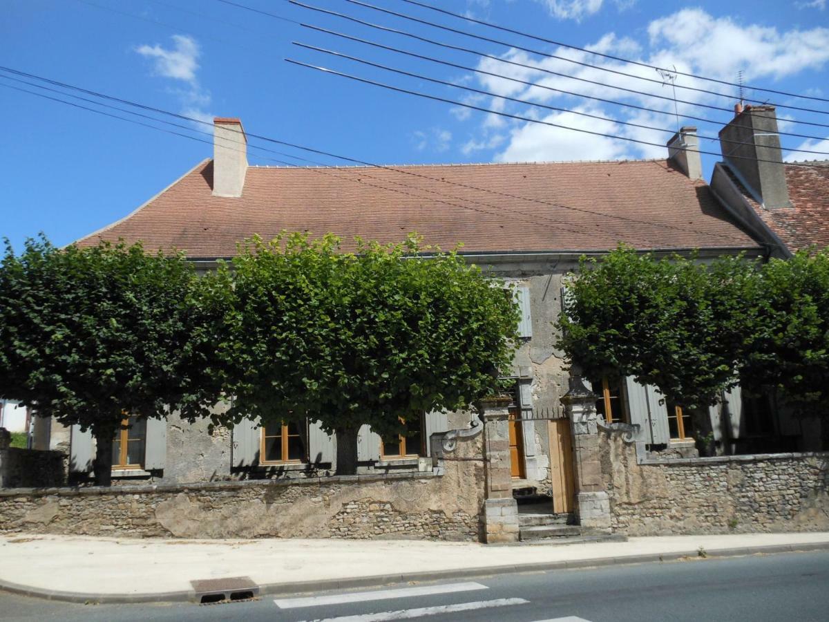 Les Chambres De La Basilique Neuvy-Saint-Sépulchre Buitenkant foto
